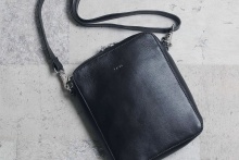real leather zip shoulder bag