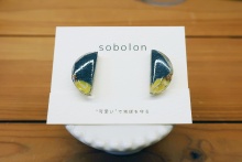 sobolon / イヤリングM Half Moon