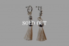 with tassel earring -Beige-