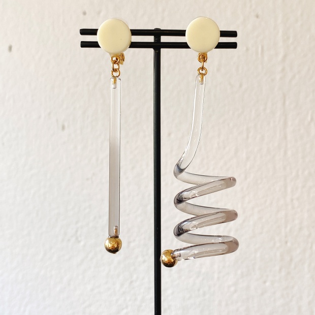 O/OVAL / イヤリング【ER-035】GRAY 金属アレルギー対応