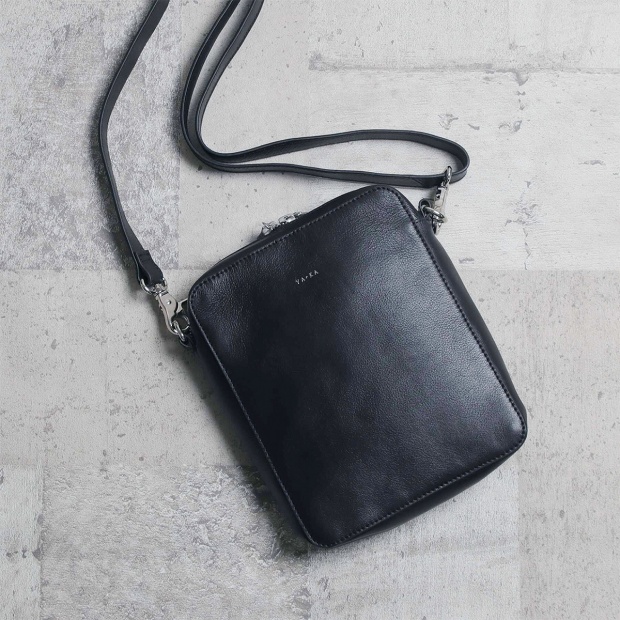 real leather zip shoulder bag